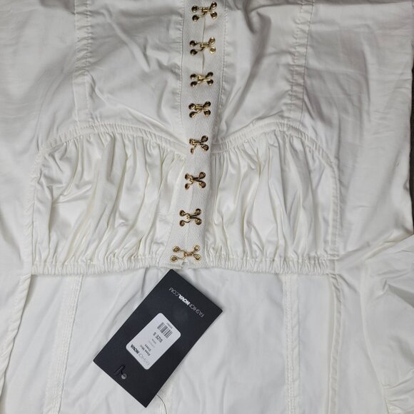 Fashion Nova NWT White Corset Dress With Gold Hook & Eye Detail Size S - Picture 4 of 9
